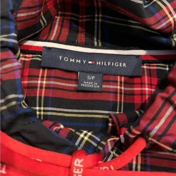 Tommy Hilfiger Women‎ Sz: Small Hoodie Red & Blue Plaid Button Down - Picture 2 of 3